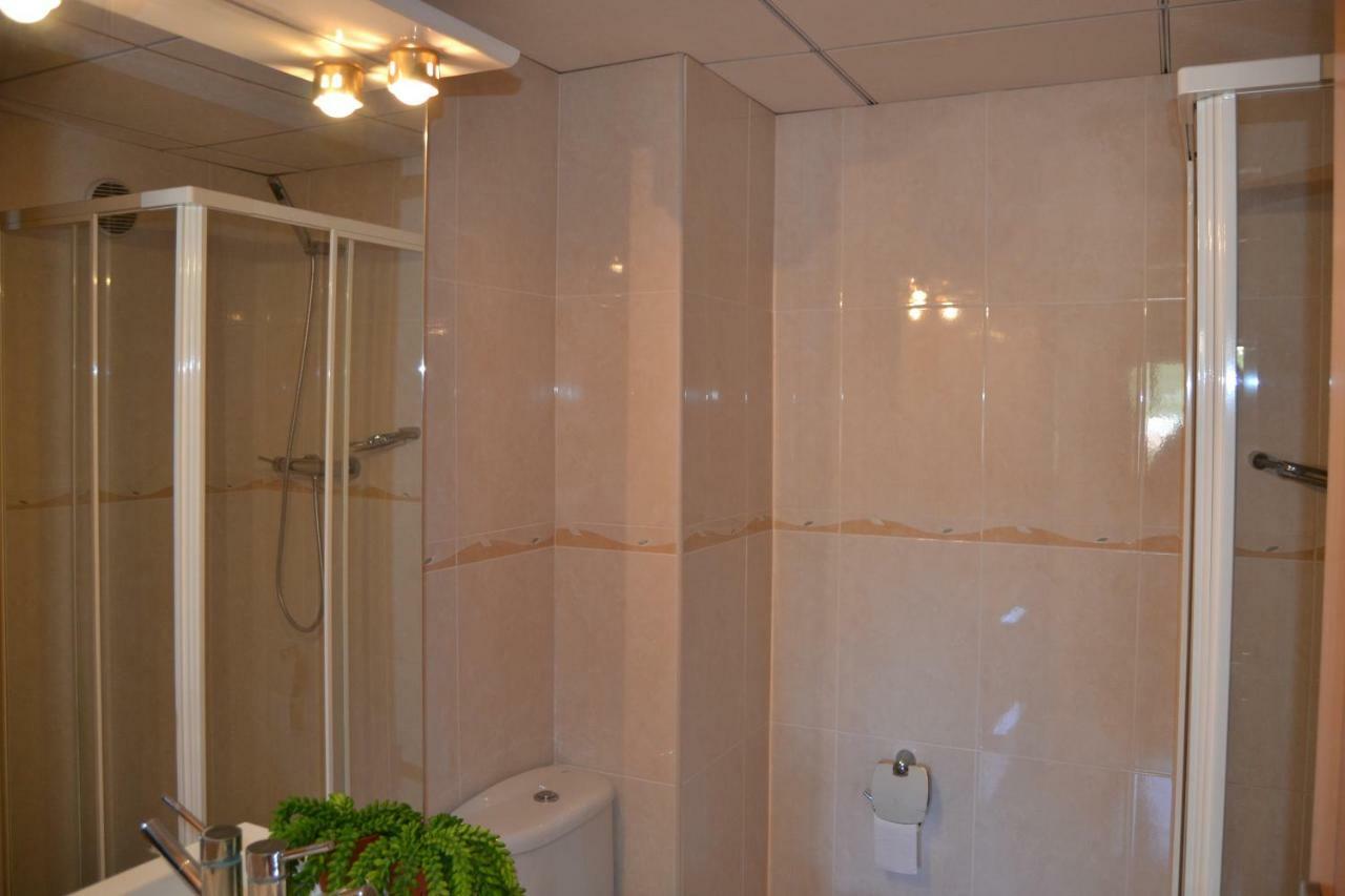 Luminoso Y Amplio Apartamento En Salou Con Piscina Lägenhet Exteriör bild