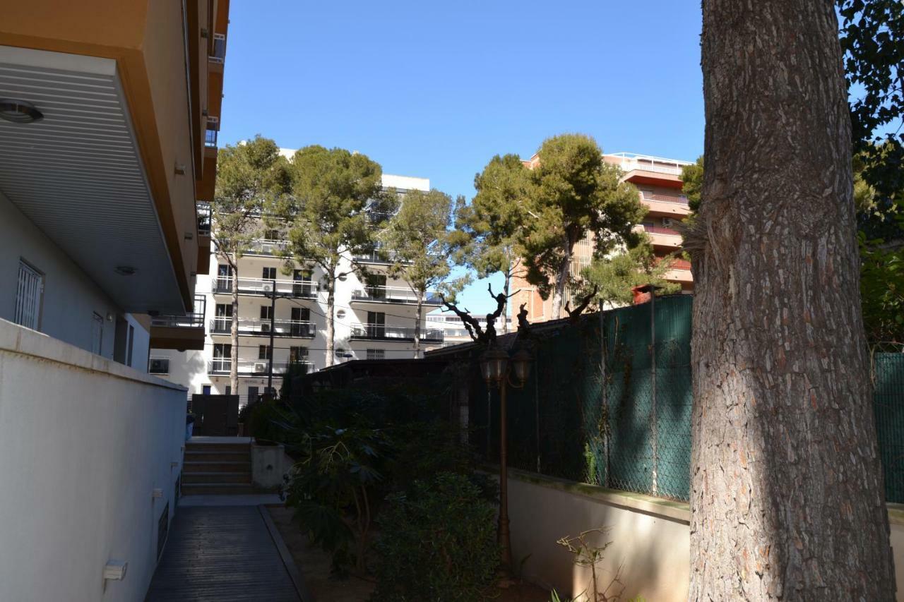 Luminoso Y Amplio Apartamento En Salou Con Piscina Lägenhet Exteriör bild